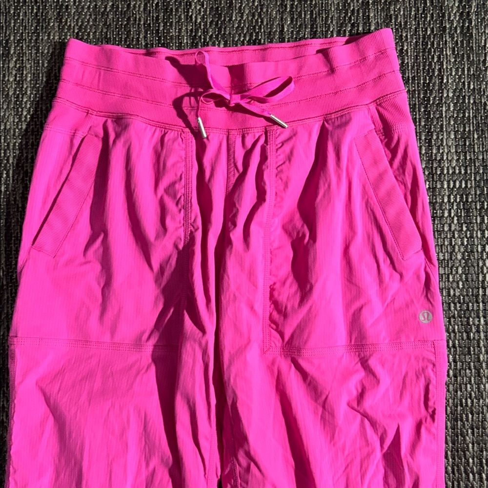 Lululemon Dance Studio Mid-Rise Full Length Pant *Unlined Sonic Pink Size 6 - Picture 3 of 6